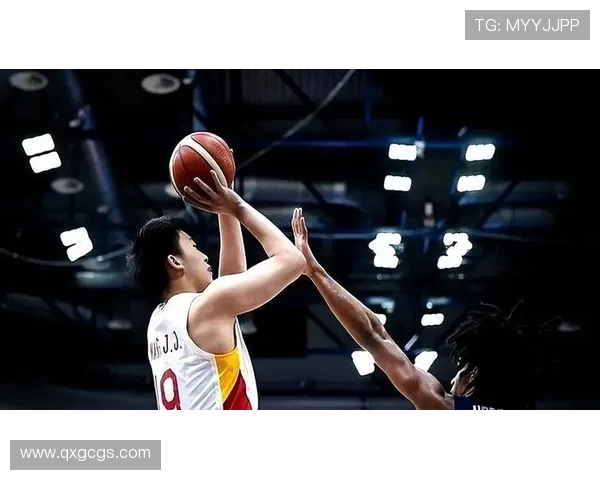 中国男篮热身赛挑战美国队展现实力与信心的较量